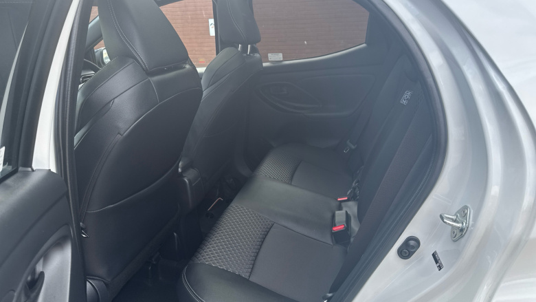 Mazda 2 Hybrid 1.5i Hybrid Homura Plus 5dr CVT Hybrid Hatchback
